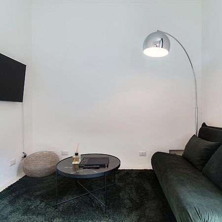 Giuliny Lovely Flat - The House Of Travelers โกโม ภายนอก รูปภาพ