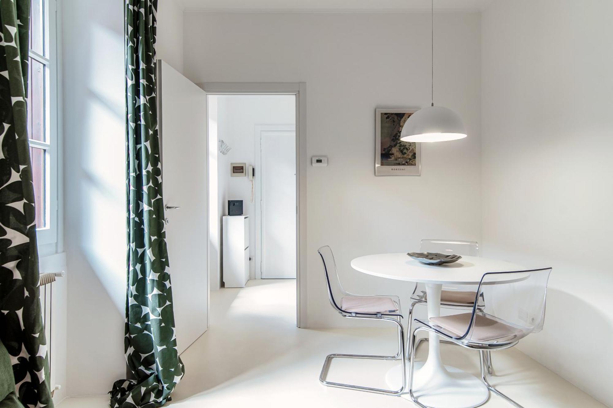 Giuliny Lovely Flat - The House Of Travelers โกโม ภายนอก รูปภาพ