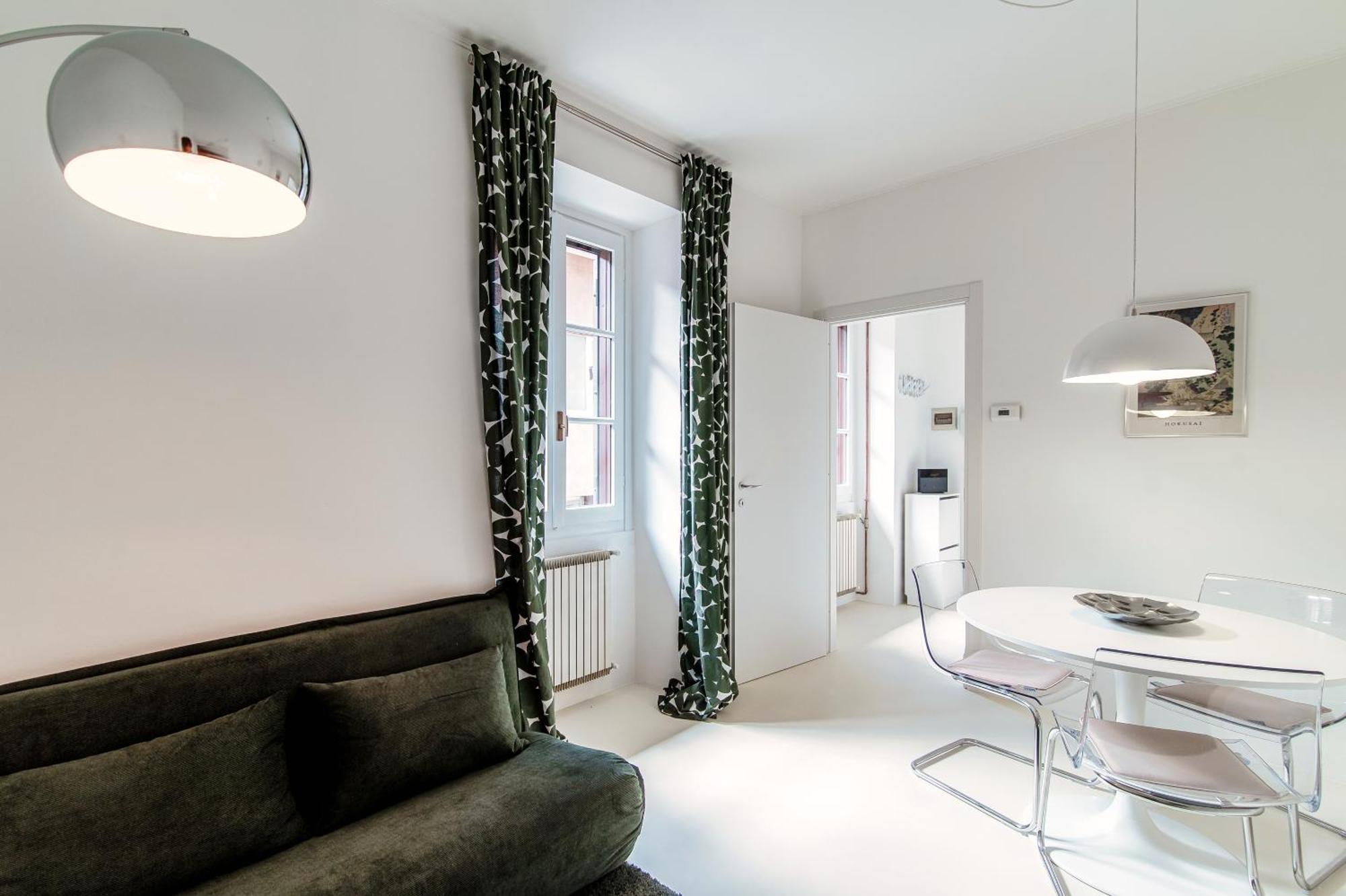 Giuliny Lovely Flat - The House Of Travelers โกโม ภายนอก รูปภาพ