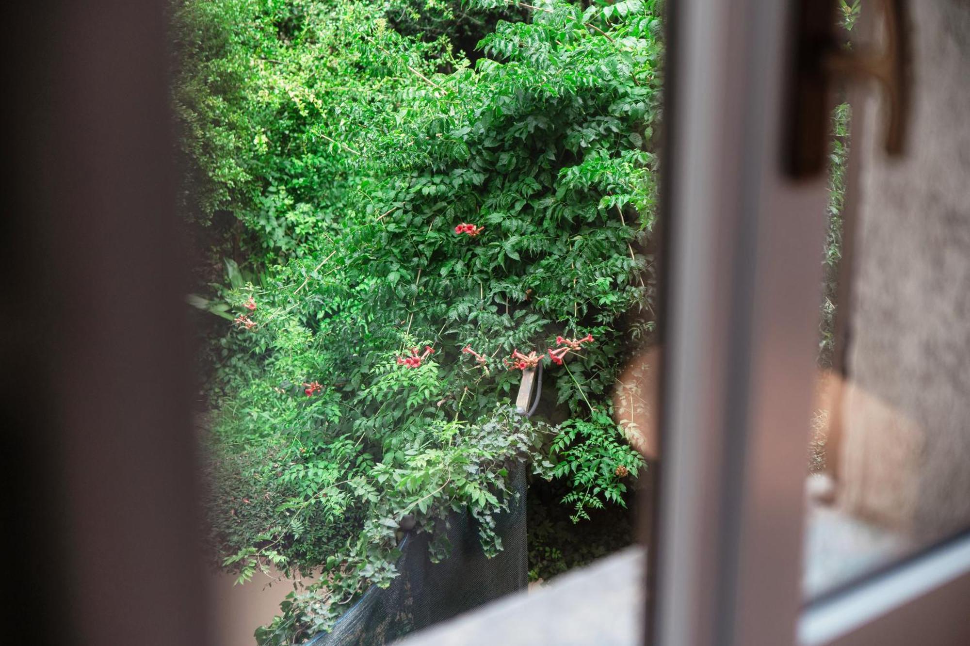 Giuliny Lovely Flat - The House Of Travelers โกโม ภายนอก รูปภาพ